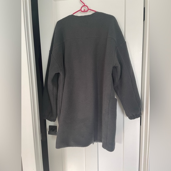 Gray jacket - Picture 3 of 3